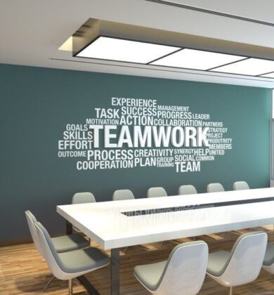 eb31be18392cdd7d240435844135373c Wallpaper Curtains Service UAE